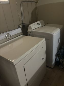Drayer Electric. ⚡️ 220. Volts. Work Great 👍. And Washer. Secadora Eléctrica Y $125
