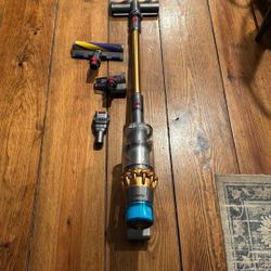 Dyson V15 Absolute