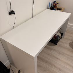 Malm IKEA / Gaming Desk OBO