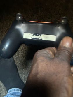 PS4 controller