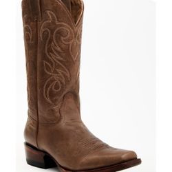 SHYANNE DARBY BOOTS  SIZE 7