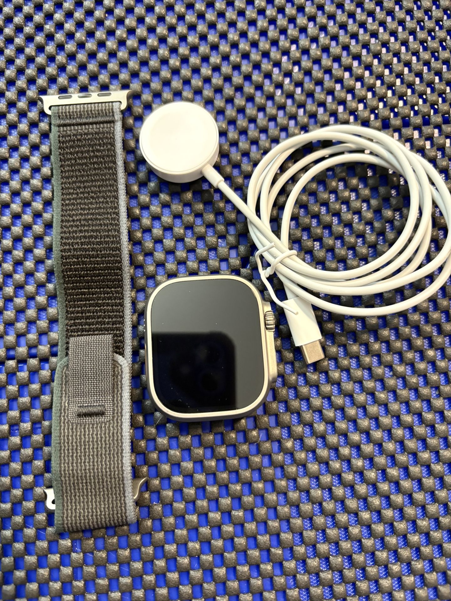 Apple Ultra Watch 2 49mm LTE (Cash only/no trades)read description