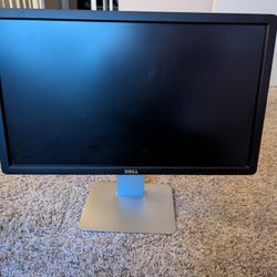 Dell 22" Monitor With Two USB Ports