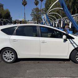 2012 Toyota Prius V