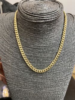 10k gold Miami cuban chain, 16 inch, 6 mm for a good price!!