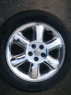 5 spoke Chrysler wheel and 205 55 16 new tire