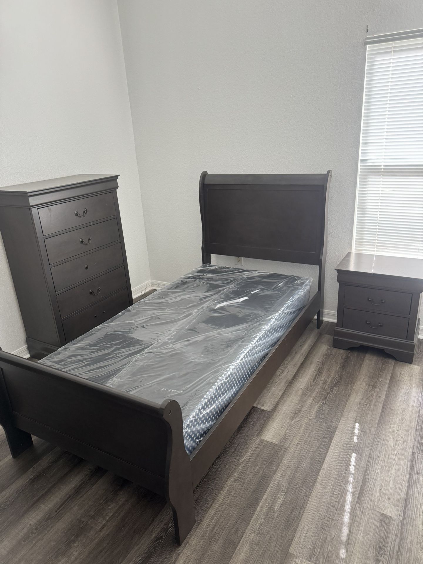 Twin Bed Set