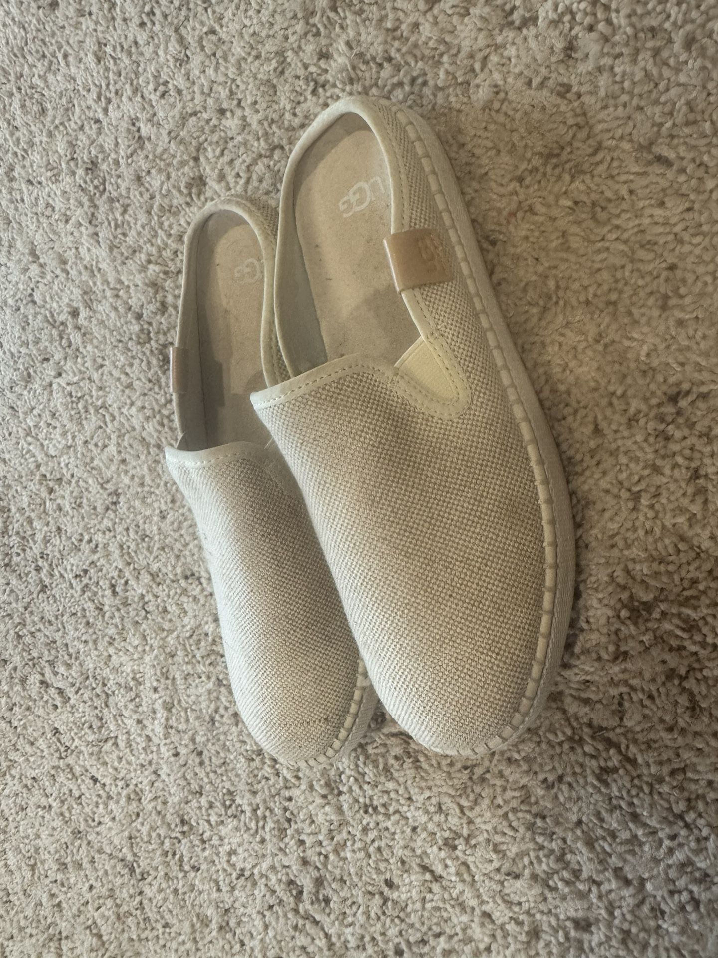 Great UGG Mules