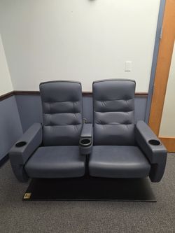 Movie Theater Seats.. LEATHER!! ( Only 2 Left).. 🔥🔥🔥