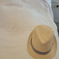 Baby boy hat .one size. Ninos