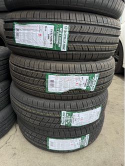 215/70/15 Rock Blade all season tires installed and balanced / instaladas y balanceadas