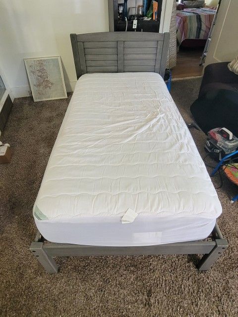 Twin Bed