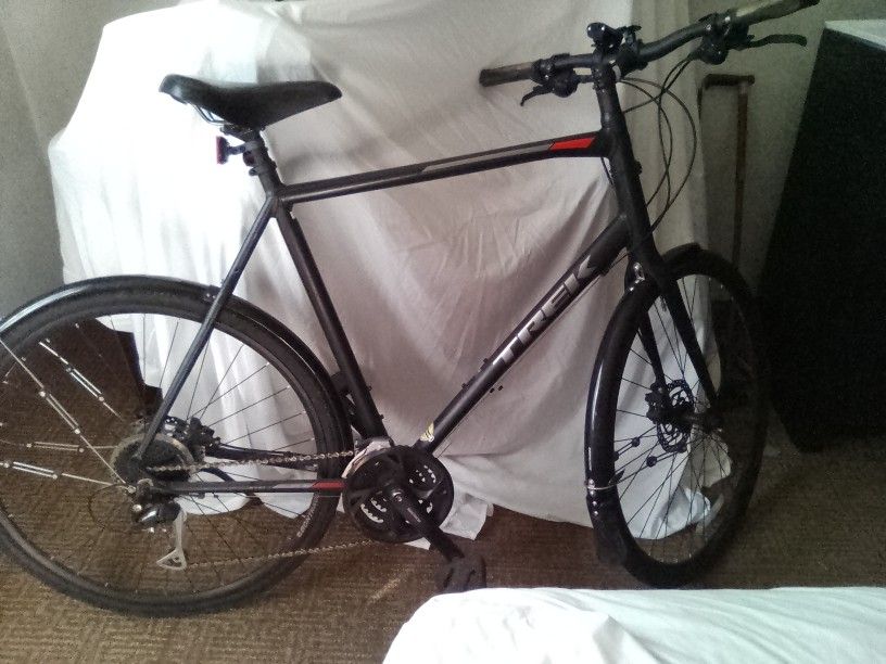 Trek Fx3 Mountain Bike Hybrid