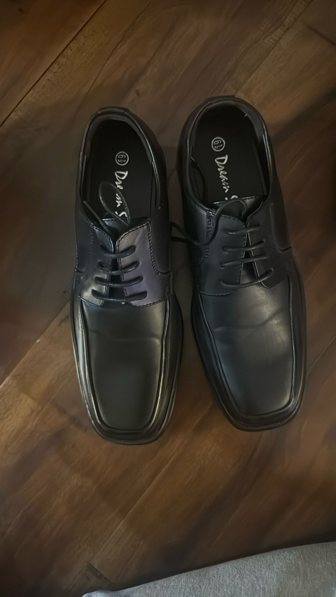 Men’s 6.5 Black Dress Shoes