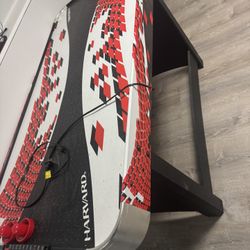 Air hockey table electric