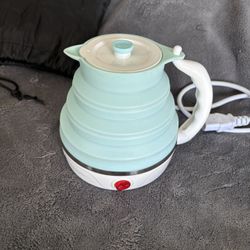 Collapsible Electric kettle 