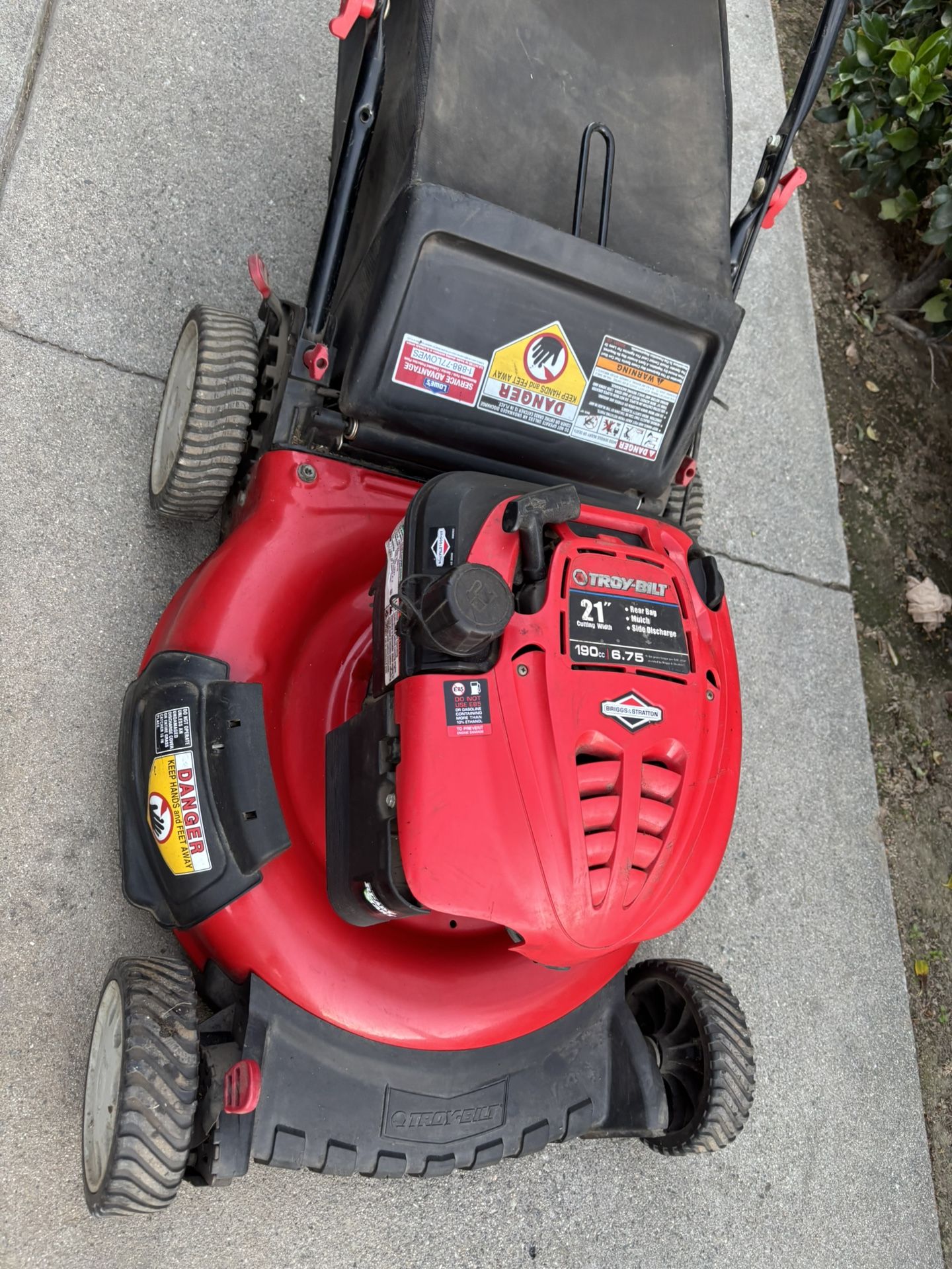 Push Mower Troy Bilt 6,75 Hp. 190cc. Good Working Condition Tested Before Buy It. 160$$