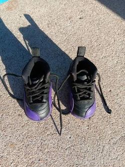 Nike Air Jordan Retro, Black/Purple Infant Toddler TD Size 4c
