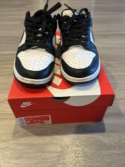 Mens 9.5 Nike Panda Dunks