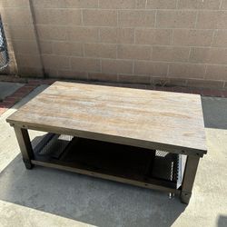 Farmhouse Coffee Table 