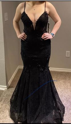 STUNNING ELEGANT Formal Dress