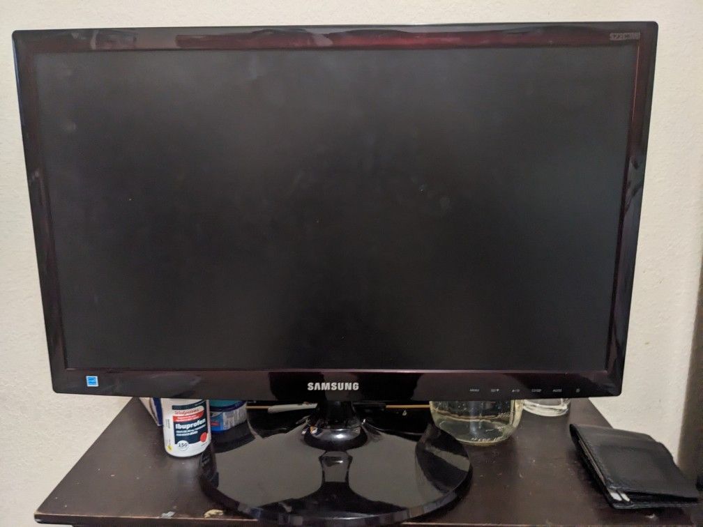 Samsung S22C300H (also sometimes listed as S22C308)