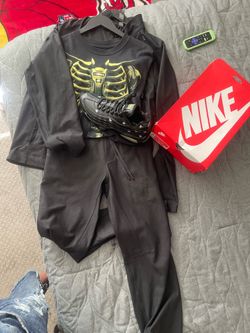 Brand new lulu lemon all black track suit size LG