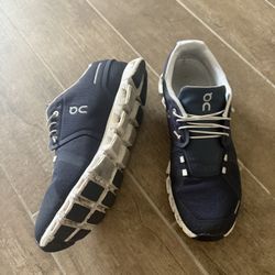 On & Nike men shoes size 9.5