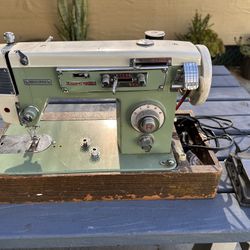 1950S Sewing Machine – Perfect working Condition