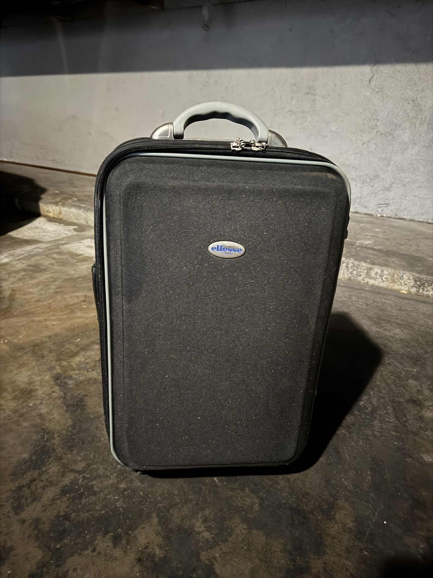 ellesse Carry-On Case