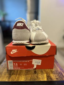 NIKE 7.5 Youth 