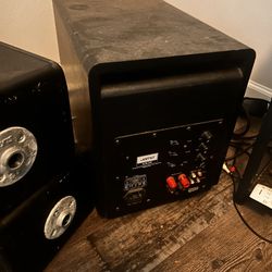Speakers And Subwoofer 