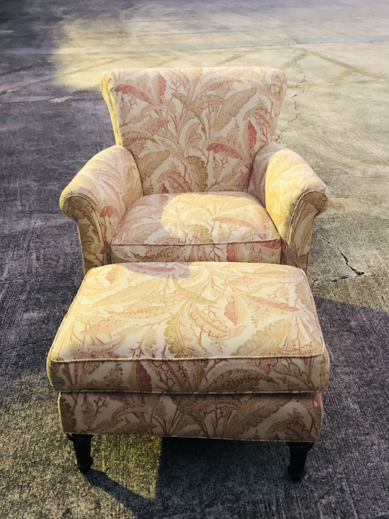 Gorgeous Chair And Ottomanttt