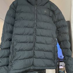 Packable Ripcurl Men’s Hooded Puffer Jacket XXL