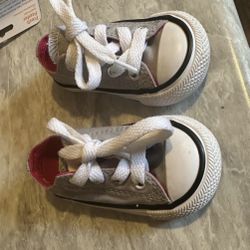 Girl Converses 