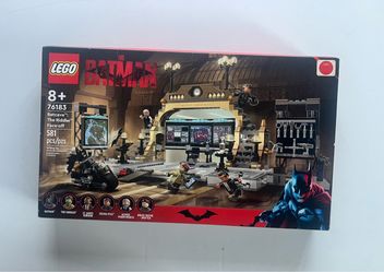 Lego BATCAVE