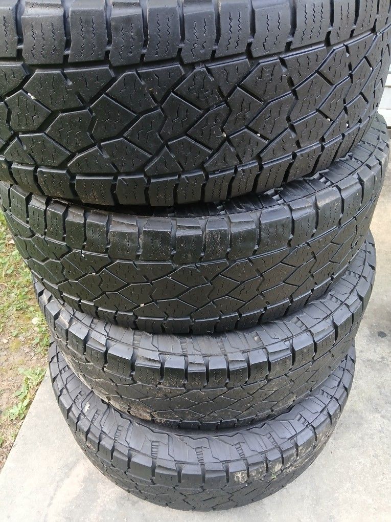 4 LT2 275 70 R 18 Back Country AVT2 Tires