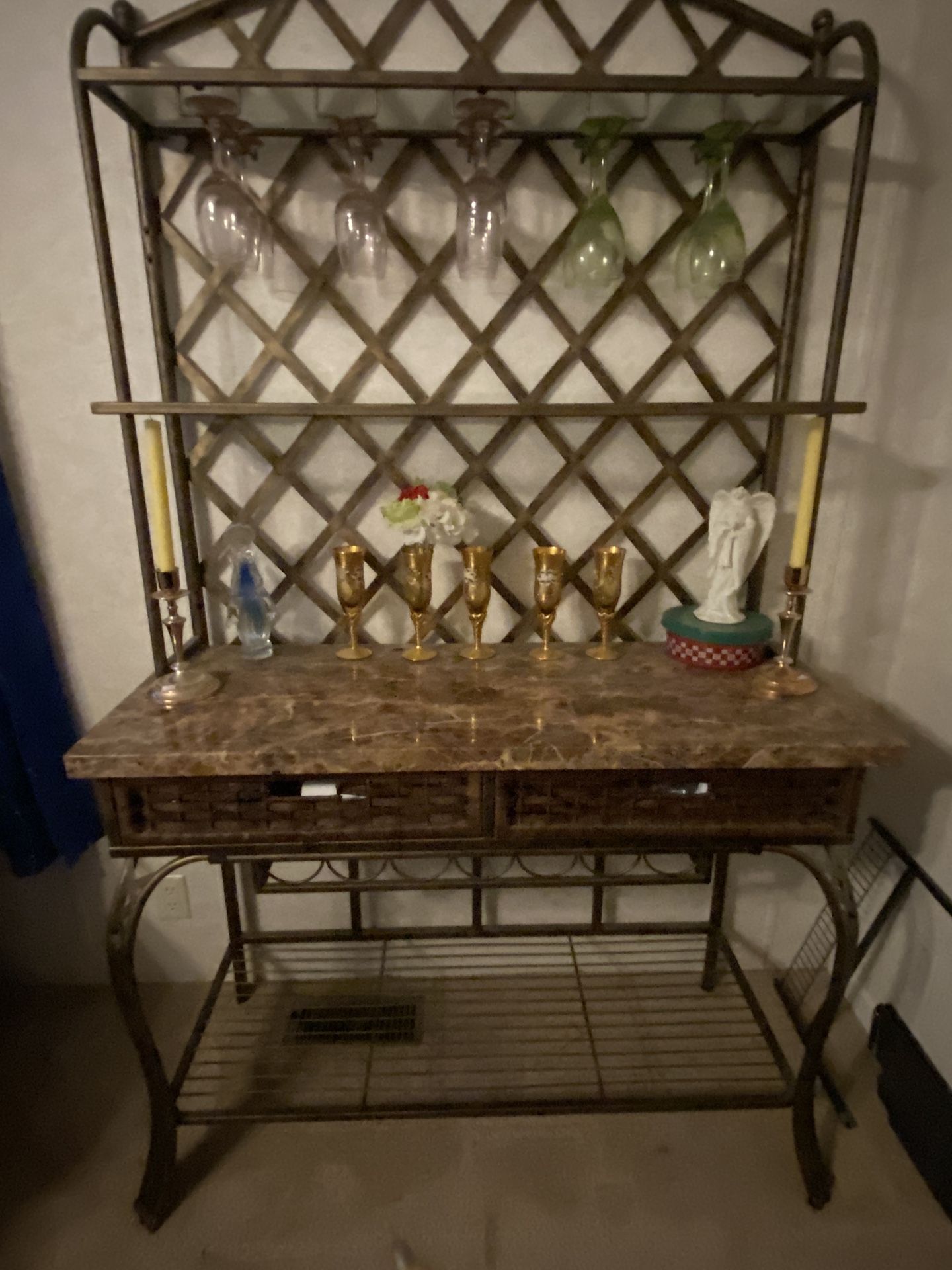 Granite Top Baker rack 