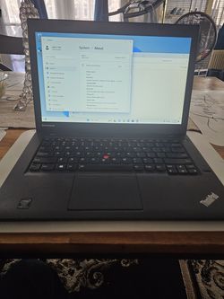 Lenevo windows 11 laptop