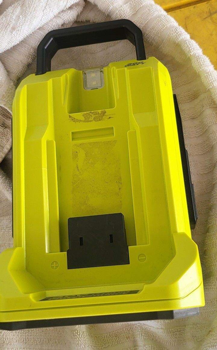 RYOBI 40V 300-WATT POWER SOURCE (TOOL ONLY)