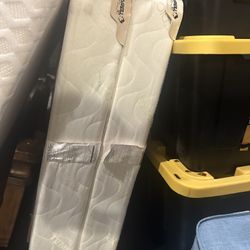 California king Box Spring - Tempurpedic 