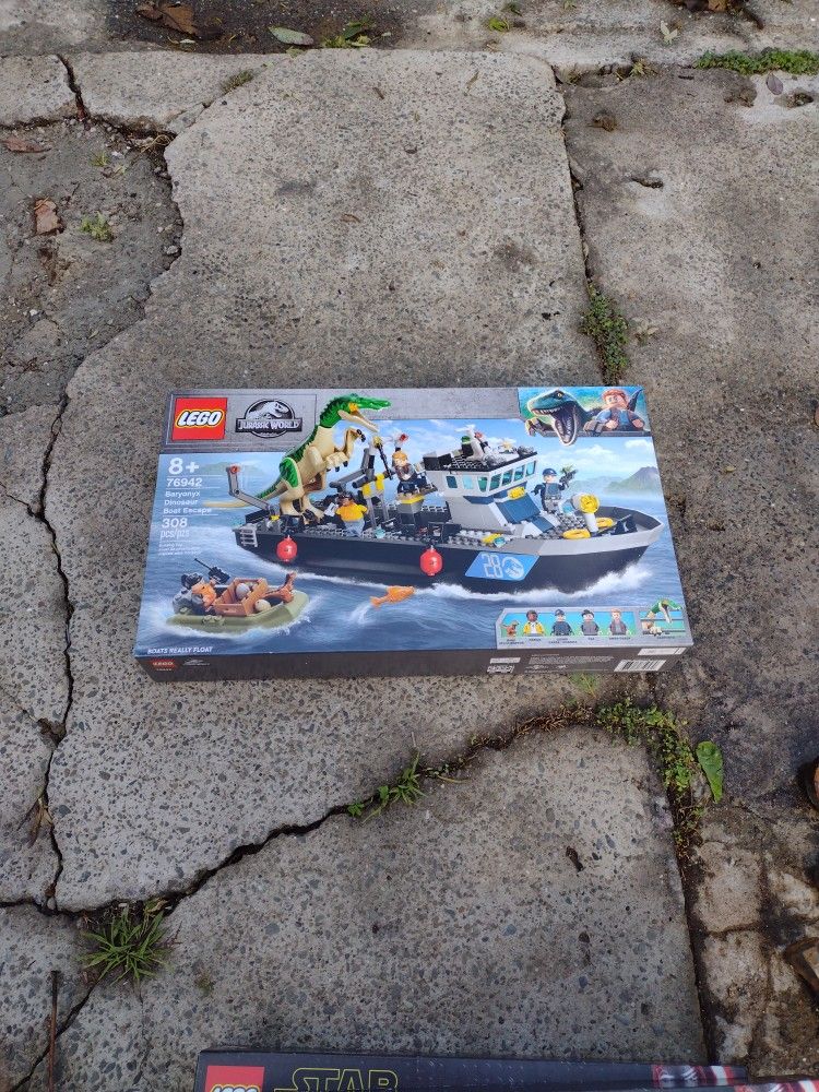 Lego Baryonyx Dinosaur Boat Escape 76942