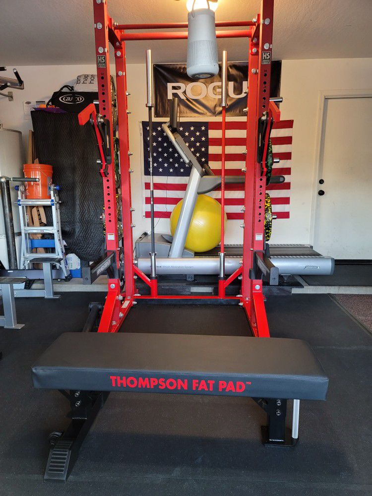 Rogue Monster Utility Bench 2.0 With Upgraded Rouge Competition Fat Pad And Stainless Steel Knurled Handle!    life Fitness,Hammer Strength,Cybex,Gym