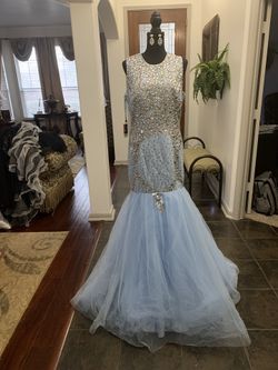 Prom Formal Gown With Earrings