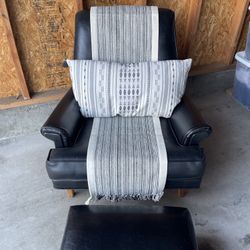 Heritage Furniture Co Vintage Minimalist Mid Century Modern Solid Wood Frame Leather? Lounge Chair with Ottoman