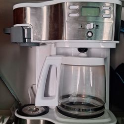 2-in-1 Coffee Maker 