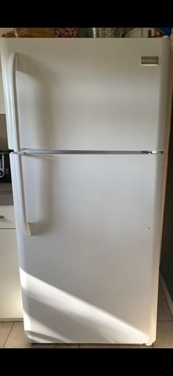 Used appliances Stove, Refrigerator & New Mini Fridge
