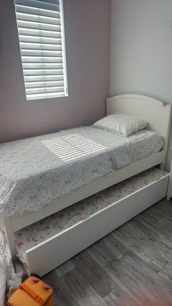 West elm kids twin size bed and trundle