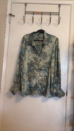 Women’s blouse
