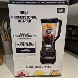 Ninja Professional Blender 1000watts w Lid + Pour Spout (BL610)